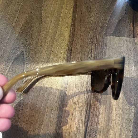 Salvatore Ferragamo sunglasses - Picture 5 of 6